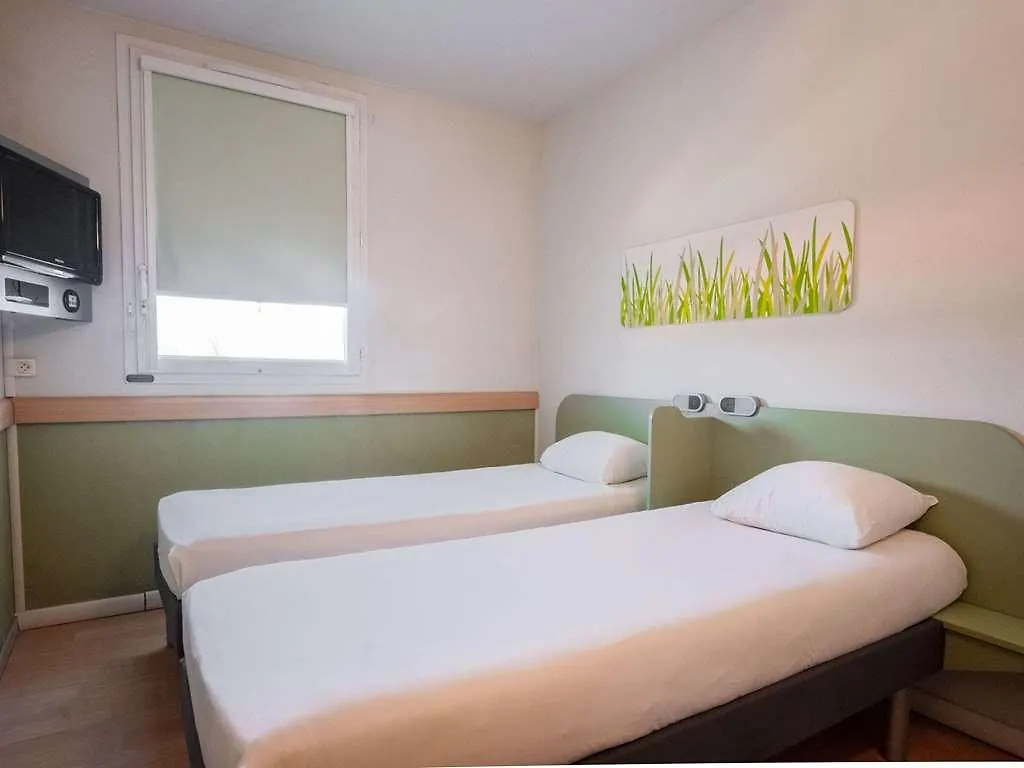 Ibis Budget Montauban Les Chaumes 0*,  France