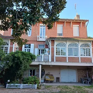Vanille Bourbon Oda ve Kahvaltı